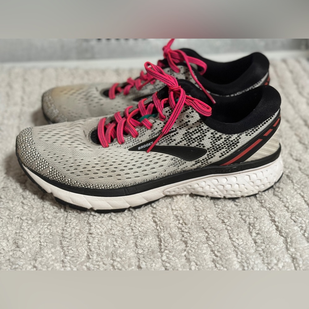 Brooks Ghost 11 Running Shoe